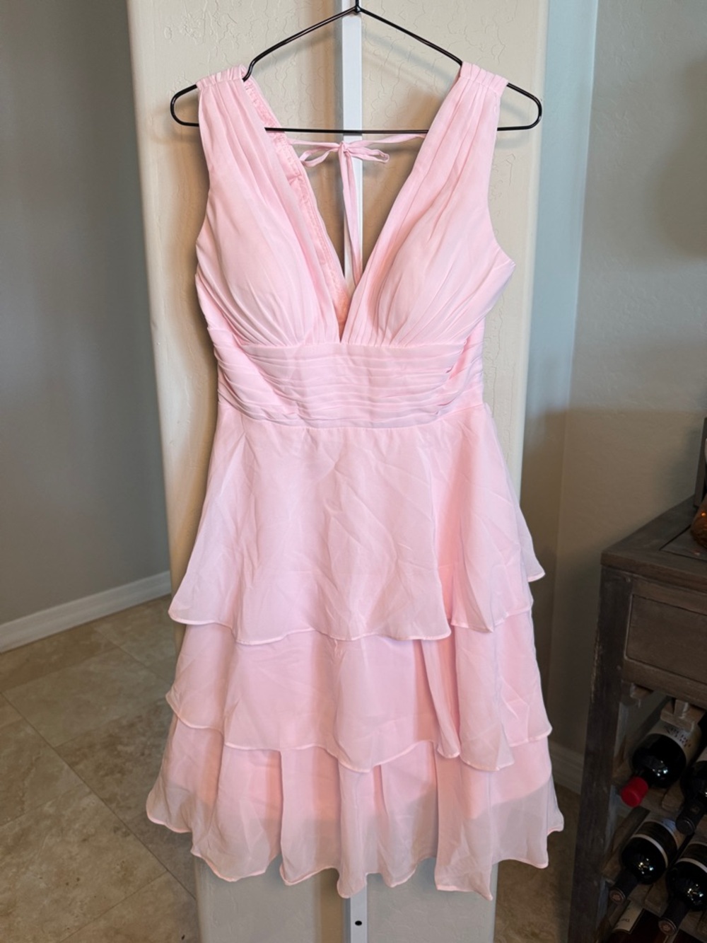 Faeriesty Elegant Light Pink V-Neck Tiered Chiffon midi Dress size 6 NWT